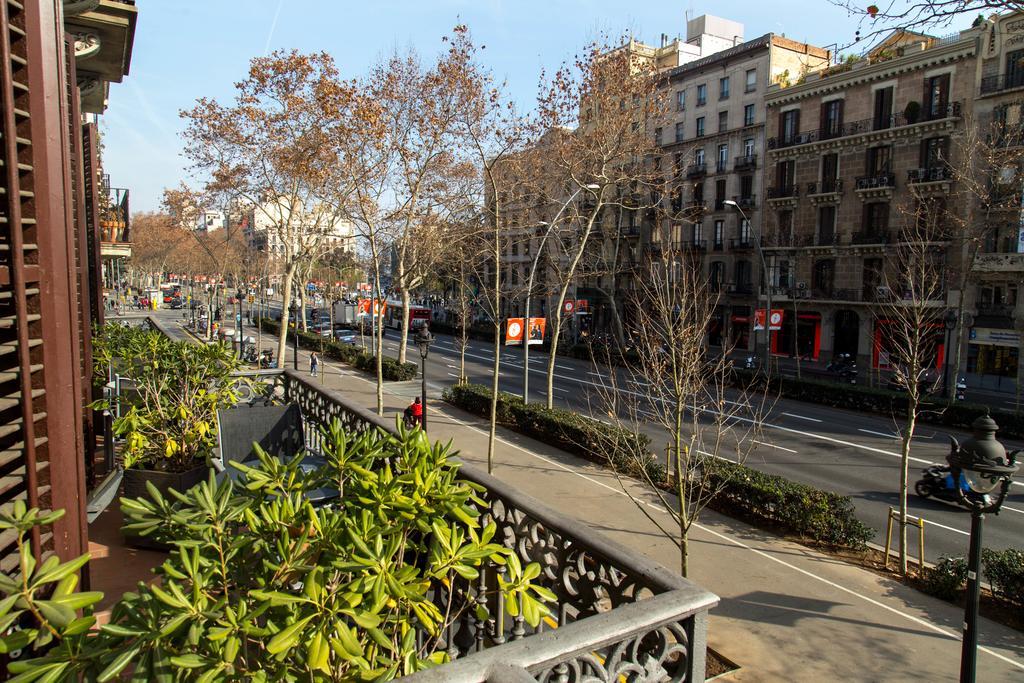 Center Gran Via Hotel Barcelona Luaran gambar